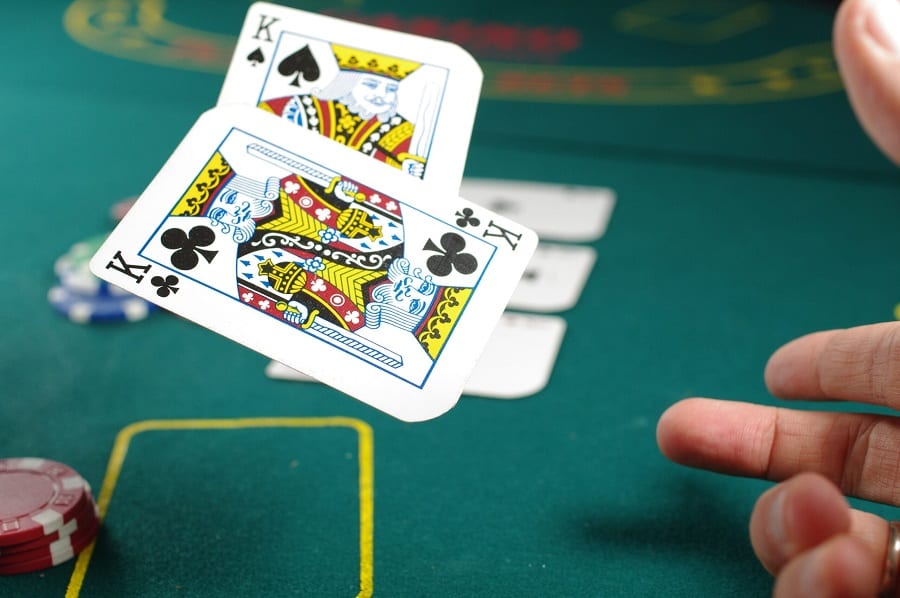 Chiến thắng trong game bài Poker là điều đơn giản khi áp dụng tốt kỹ thuật sau